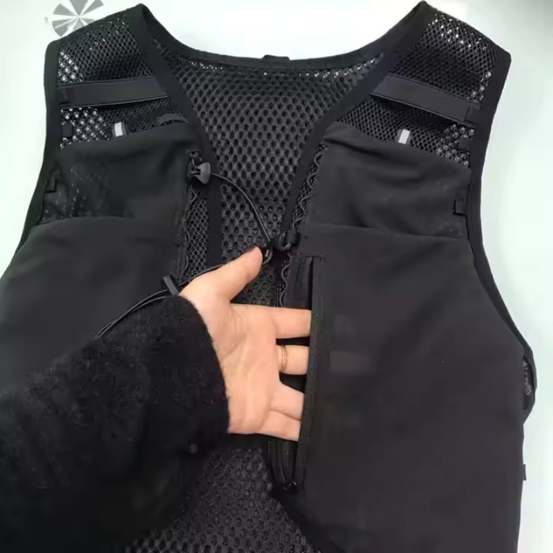 Adjustable Straps Running Vest Details