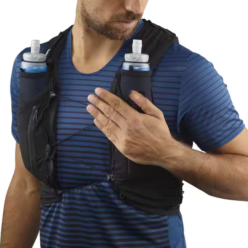 Water container for long-distance running