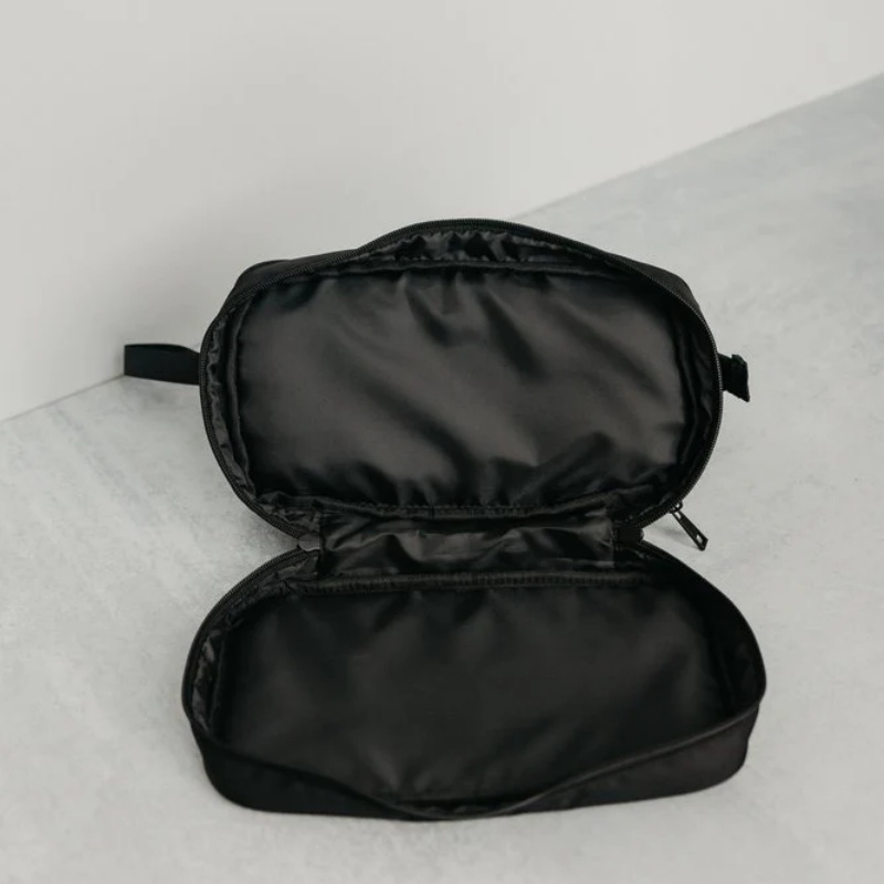 Durable Mesh Toiletry Kit with Zipper